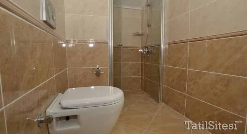 Lighthouse Legend Aparts